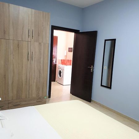 Comfort Apartments Fier Bagian luar foto
