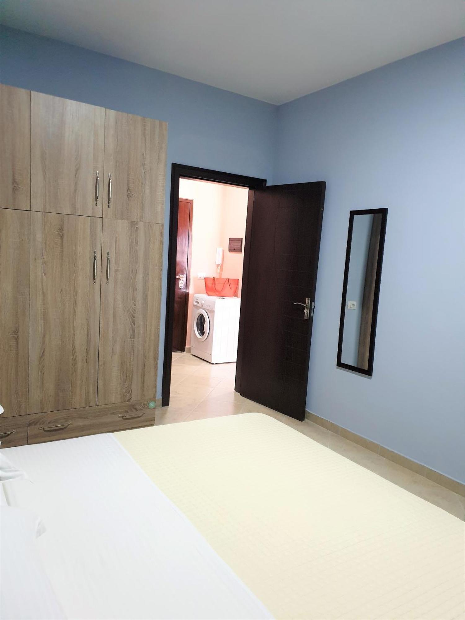 Comfort Apartments Fier Bagian luar foto