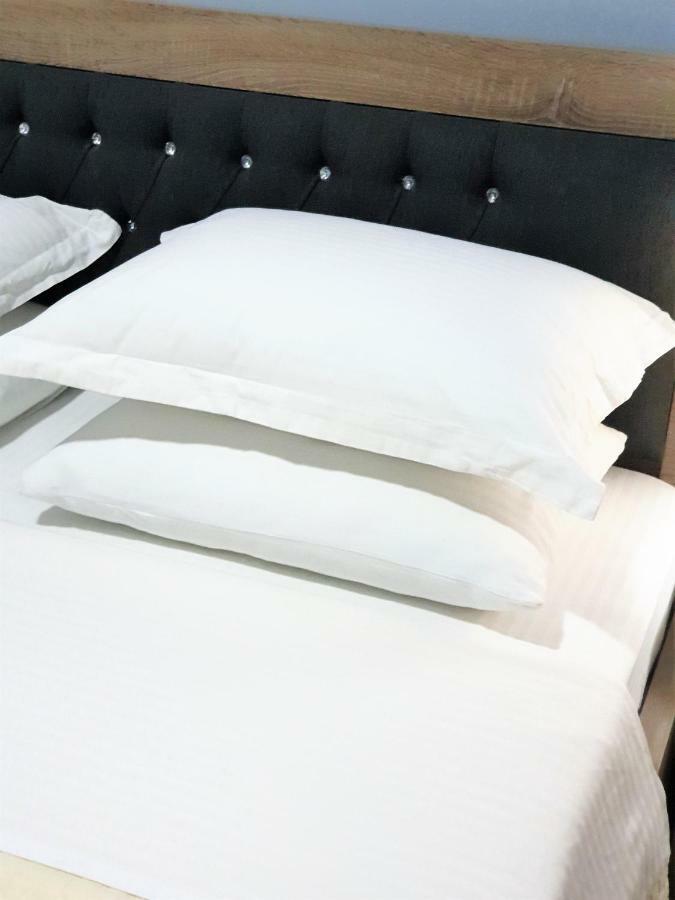 Comfort Apartments Fier Bagian luar foto